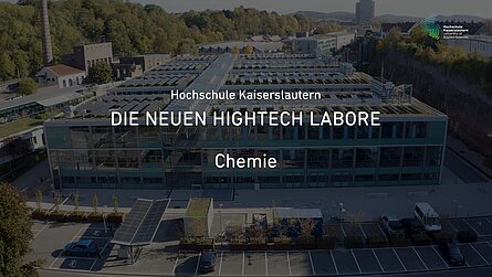 Laborgebäude der HS Kaiserslautern, Innenansichten Chemie-Labor, Instrumente, Analysegeräte, Studierendenarbeitsplätze