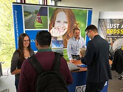 Stand Firma Corning auf der Firmenkontaktmesse