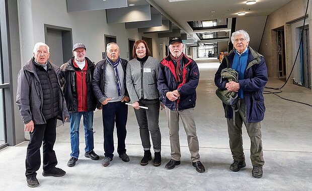 Wiedersehen mit ehemaligen Kommilitonen: zu Gast beim Offenen Campus an der Hochschule Wiedersehen mit ehemaligen Kommilitonen: zu Gast beim Offenen Campus an der Hochschule (Gruppenfoto)