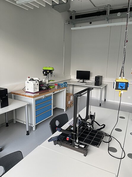 Maschinen in der Werkstatt